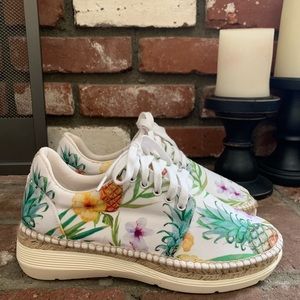 Never worn! Free People Jackson Sneaker